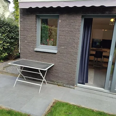 Dans Un Superbe Quartier Residentiel