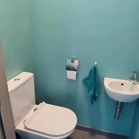 Dans Un Superbe Quartier Residentiel *